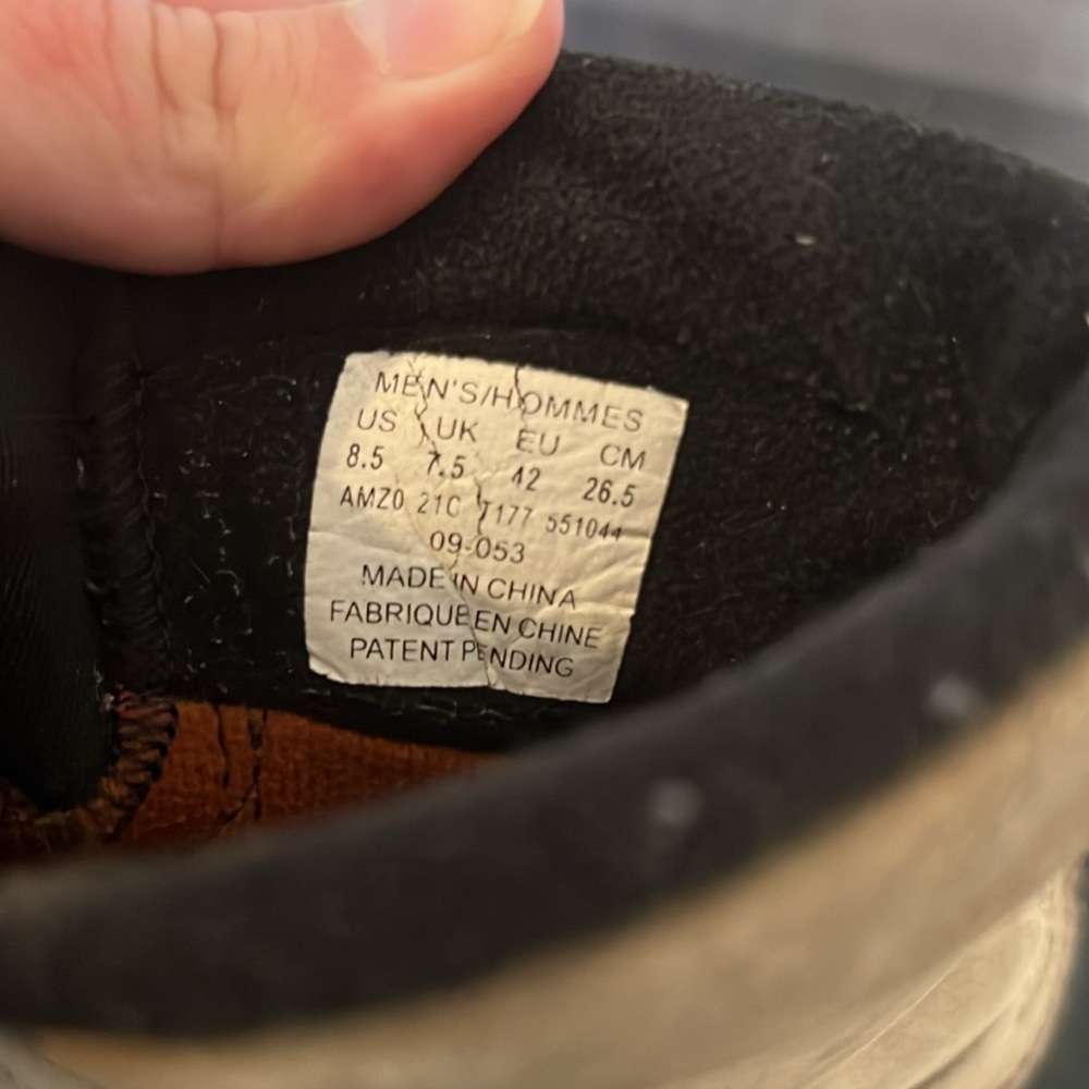 Tan And Black Weather Resistant North Face Boots - Picture 7 of 8